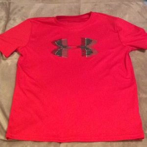 Under Armour heat gear red shirt